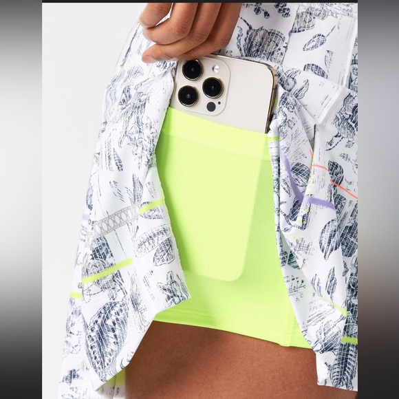 Lucky in Love Pleated Electric Toile Floral Golf Tennis Pickleball Skirt Small - Picture 10 of 12